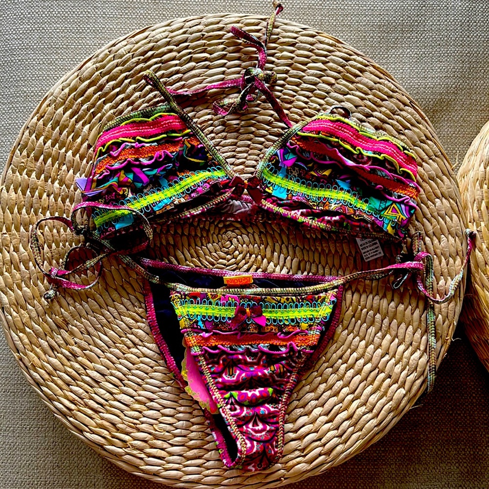 NWT Agua bendita bikini M (Run small) NEW